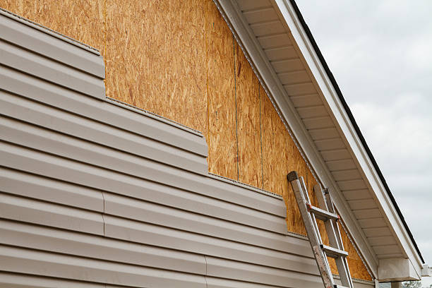 Professional Fiber Cement Siding technician working in Princeton, NC